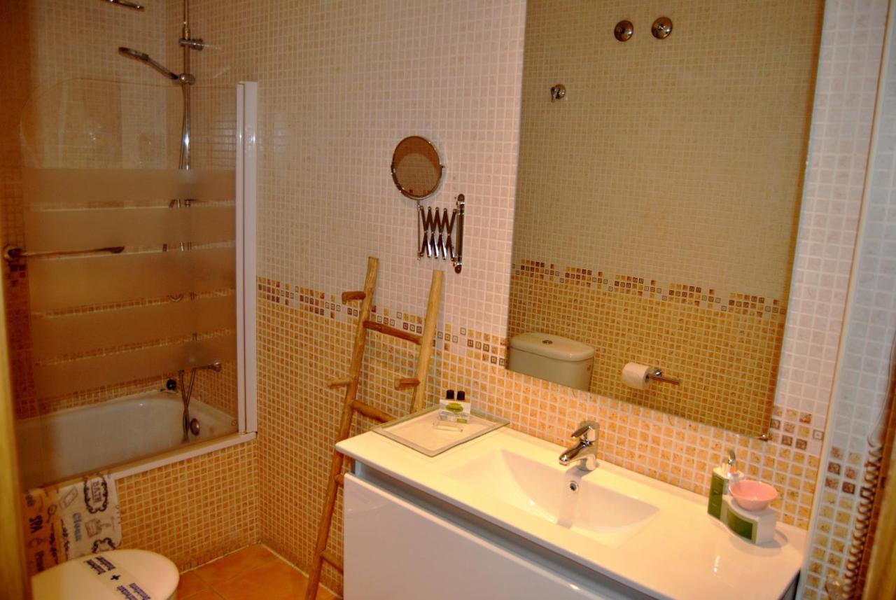 Apartamentos Deluxe Con Jacuzzi O Chimenea Love For Two Collado Mediano Buitenkant foto